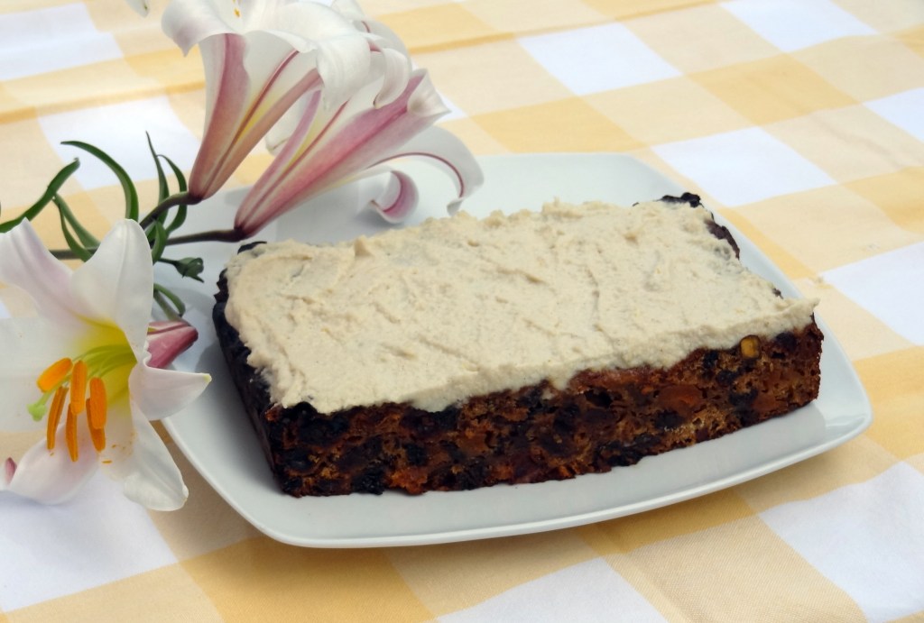 Christmas Cake with Creamy Cashew Icing